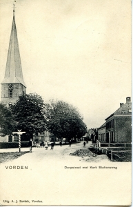 A08 Vorden Dorpstraat met Kerk Stationsweg